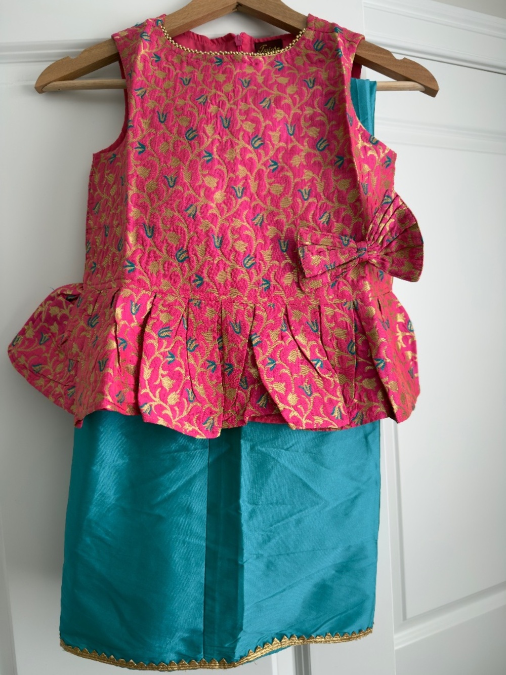 Ethnic Festive Girls Size 6-7 Kurta shirt and palazzo pants